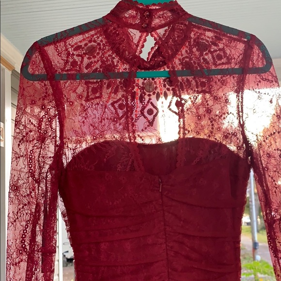 Gorgeous bebe dress - Picture 6 of 11